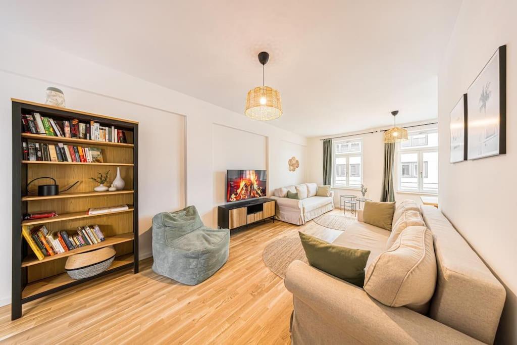 Stylisches Zentrales City-Apartment Mit 2 Balkonen Лайпциг Екстериор снимка