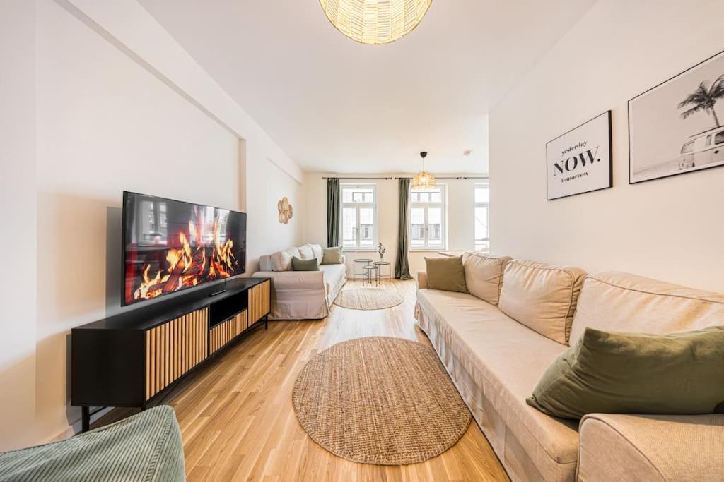 Stylisches Zentrales City-Apartment Mit 2 Balkonen Лайпциг Екстериор снимка