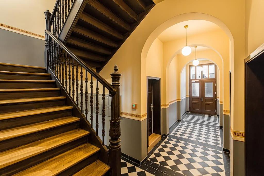 Stylisches Zentrales City-Apartment Mit 2 Balkonen Лайпциг Екстериор снимка